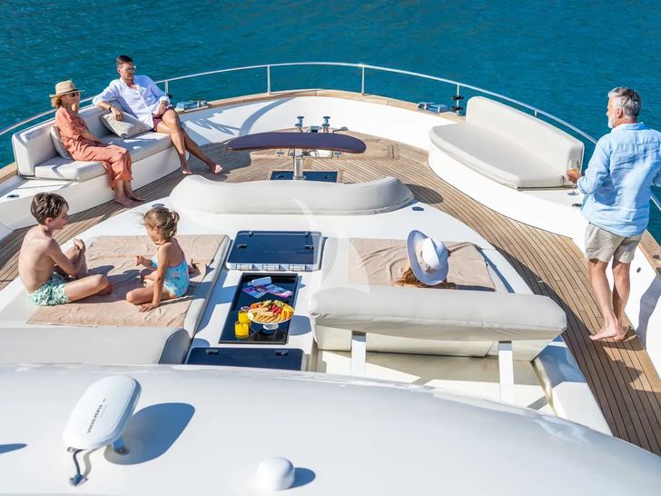 PANTA REI Monachus 70 Fly - foredeck PANTA REI Monachus 70 Fly - foredeck