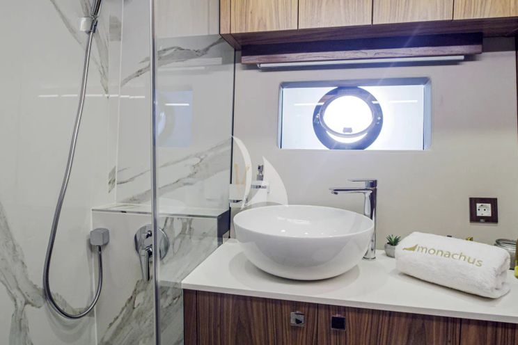 Charter Yacht PANTA REI - Monachus 70 Fly - 4 Cabins - Split - Dubrovnik - Hvar - Croatia