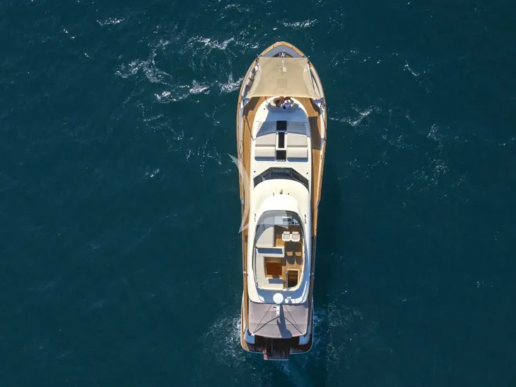 PANTA REI Monachus 70 Fly - top shot anchored PANTA REI Monachus 70 Fly - top shot anchored