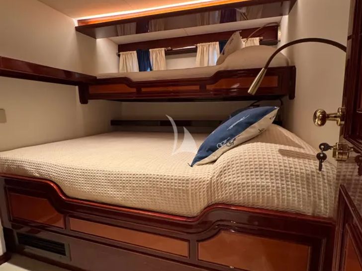 PAREA Custom Motor Sailer 28m - VIP cabin 4 PAREA Custom Motor Sailer 28m - VIP cabin 4