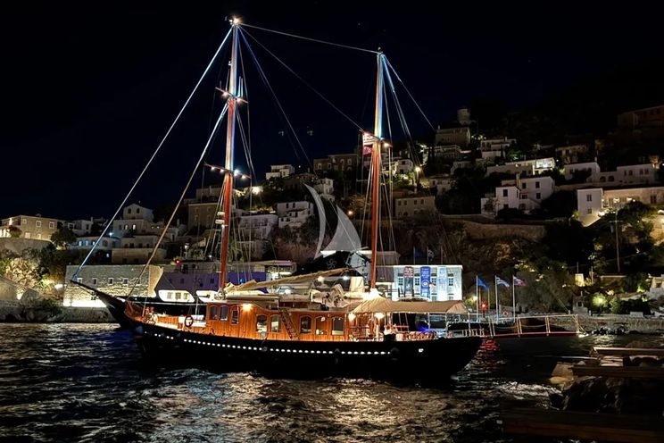 Charter Yacht PAREA - Custom Motor Sailer 28m - 5 Cabins - Athens - Mykonos - Paros - Cyclades - Greece
