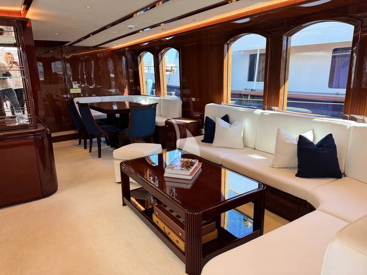 PAREA Custom Motor Sailer 28m - main salon PAREA Custom Motor Sailer 28m - main salon