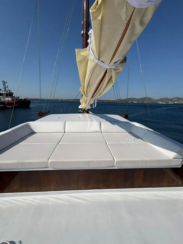 Charter Yacht PAREA - Custom Motor Sailer 28m - 5 Cabins - Athens - Mykonos - Paros - Cyclades - Greece