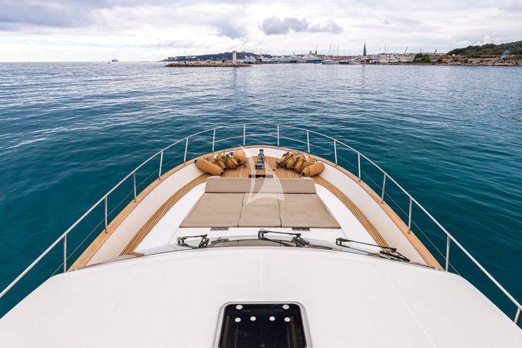 Charter Yacht PASSION - Couach 2300 Fly - 4 Cabins - Cannes - Nice - Antibes - St Tropez - French Riviera - Monaco