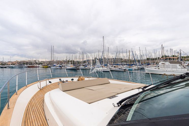 Charter Yacht PASSION - Couach 2300 Fly - 4 Cabins - Cannes - Nice - Antibes - St Tropez - French Riviera - Monaco