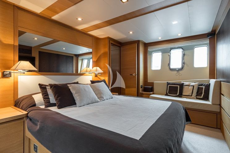 Charter Yacht PASSION - Couach 2300 Fly - 4 Cabins - Cannes - Nice - Antibes - St Tropez - French Riviera - Monaco