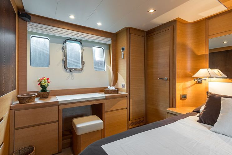 Charter Yacht PASSION - Couach 2300 Fly - 4 Cabins - Cannes - Nice - Antibes - St Tropez - French Riviera - Monaco