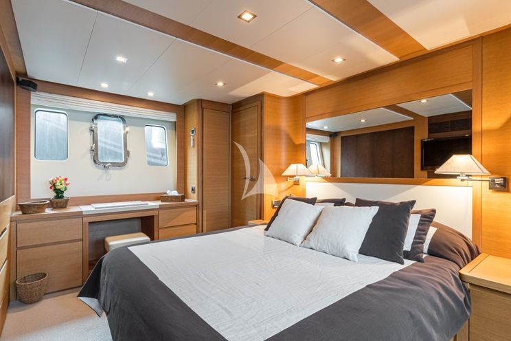 Charter Yacht PASSION - Couach 2300 Fly - 4 Cabins - Cannes - Nice - Antibes - St Tropez - French Riviera - Monaco