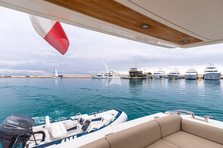 Charter Yacht PASSION - Couach 2300 Fly - 4 Cabins - Cannes - Nice - Antibes - St Tropez - French Riviera - Monaco