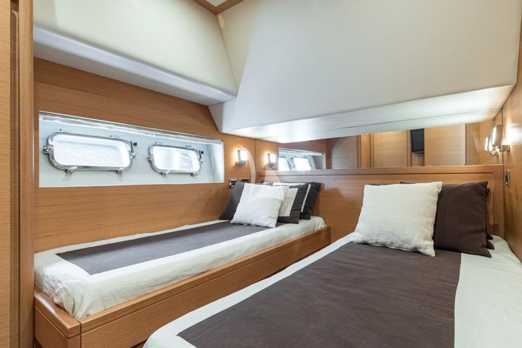 Charter Yacht PASSION - Couach 2300 Fly - 4 Cabins - Cannes - Nice - Antibes - St Tropez - French Riviera - Monaco