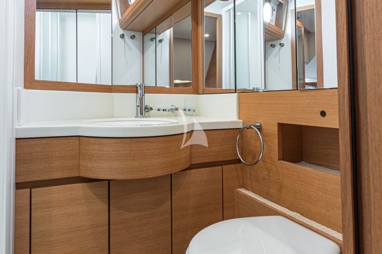 Charter Yacht PASSION - Couach 2300 Fly - 4 Cabins - Cannes - Nice - Antibes - St Tropez - French Riviera - Monaco