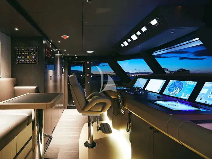 PAZIENZA Cantiere Delle Marche RJ115 - cockpit PAZIENZA Cantiere Delle Marche RJ115 - cockpit