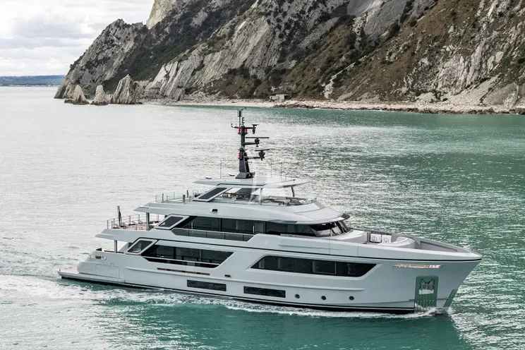 Charter Yacht PAZIENZA - Cantiere Delle Marche RJ115 - 5 Cabins - Airlie Beach - Whitsunday Islands - Great Barrier Reef - Australia