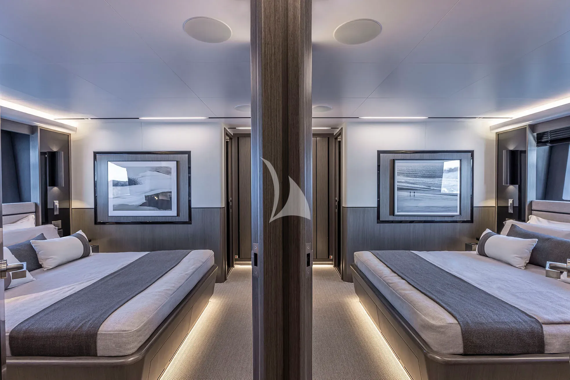 Charter Yacht PEARLY SPENCER - Pearl 82 - 5 Cabins - Portals - Mallorca - Palma - Ibiza - Balearic Islands - Spain
