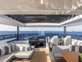 PEARLY SPENCER Pearl 82 - flybridge helm and lounge PEARLY SPENCER Pearl 82 - flybridge helm and lounge