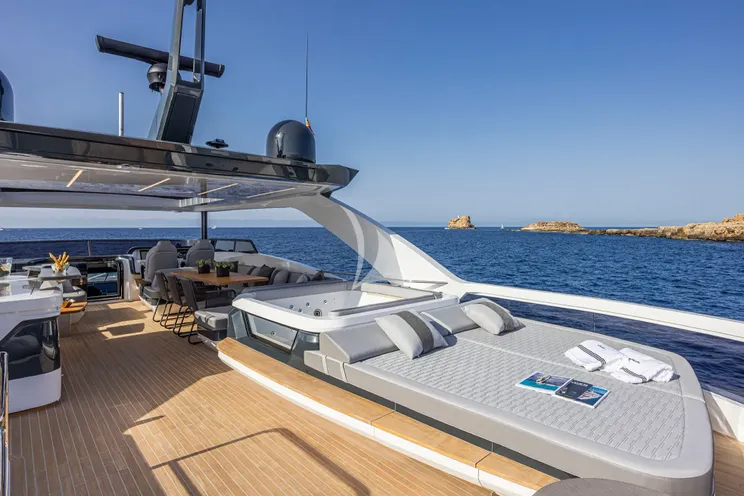 Charter Yacht PEARLY SPENCER - Pearl 82 - 5 Cabins - Portals - Mallorca - Palma - Ibiza - Balearic Islands - Spain