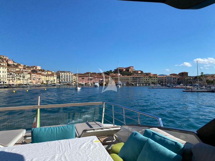 PEMBE Sanlorenzo SL78 - flybridge aft PEMBE Sanlorenzo SL78 - flybridge aft