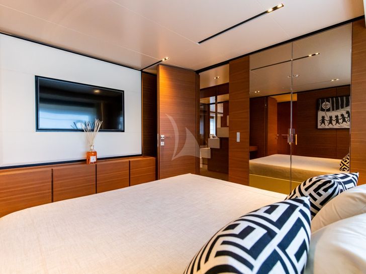 PENELOPE Yacht Double Cabin 1