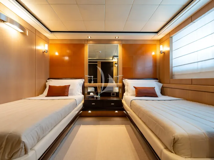 PENELOPE ISA 470 - twin cabin 1 PENELOPE ISA 470 - twin cabin 1