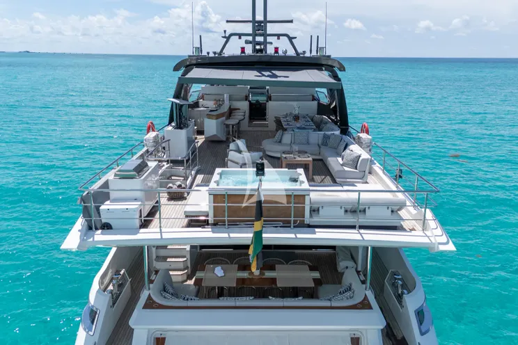 Charter Yacht PENJA - Azimut Grande 32m - 5 Cabins - Nassau - Exumas - Bahamas