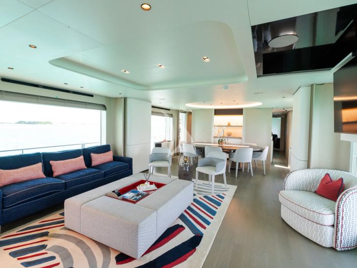 PENJA Azimut Grande 32m - main saloon lounge PENJA Azimut Grande 32m - main saloon lounge