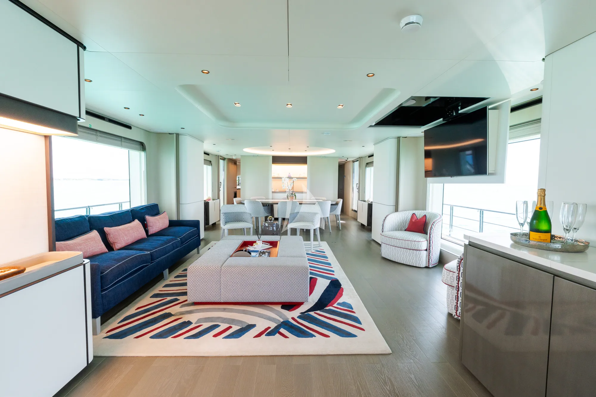 PENJA Azimut Grande 32m - main saloon