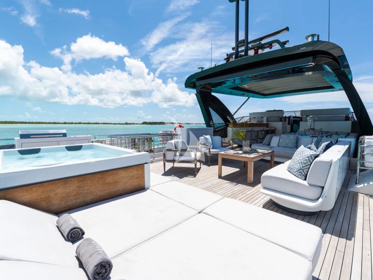 PENJA Azimut Grande 32m - sundeck jacuzzi and sunbathing area PENJA Azimut Grande 32m - sundeck jacuzzi and sunbathing area