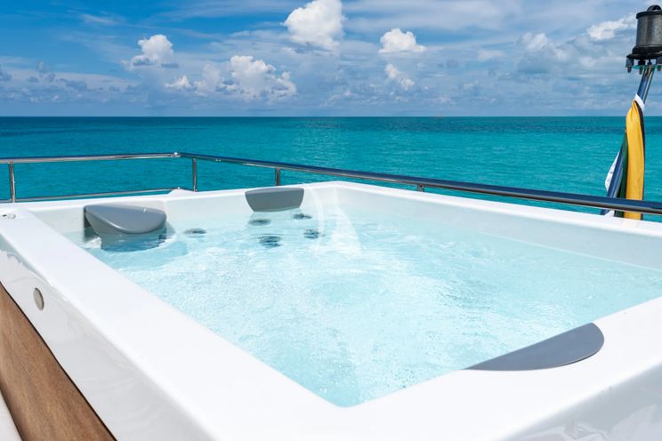 Charter Yacht PENJA - Azimut Grande 32m - 5 Cabins - Nassau - Exumas - Bahamas