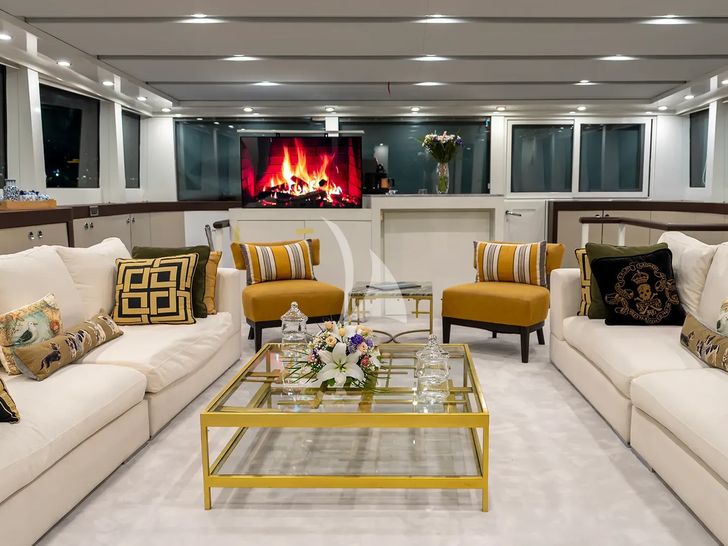 PERLA DEL MARE Saba 138 - main saloon PERLA DEL MARE Saba 138 - main saloon