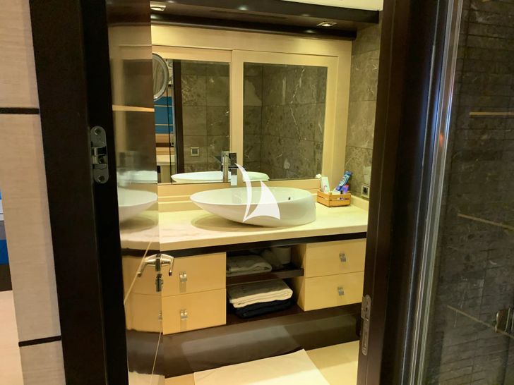 PERLA DEL MARE Saba 138 - VIP cabin 1 bathroom PERLA DEL MARE Saba 138 - VIP cabin 1 bathroom