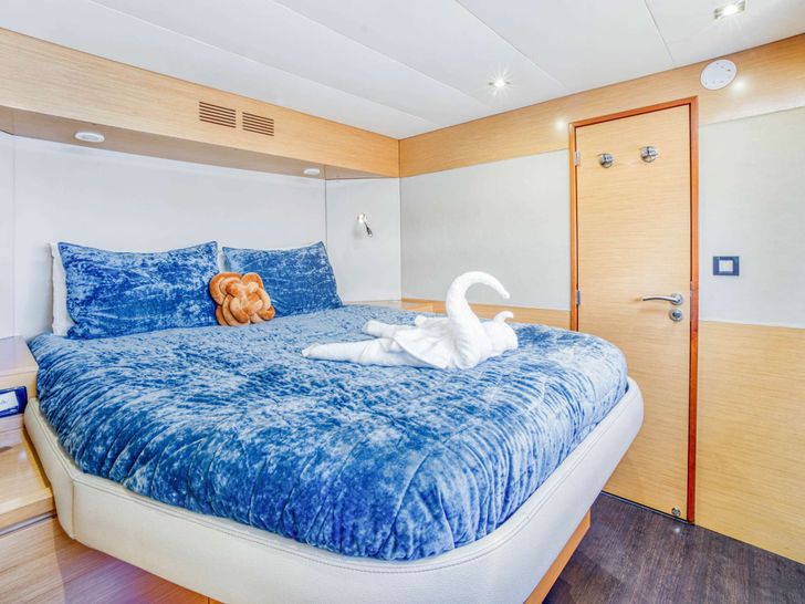 PERPETUAL BLUE Fountaine Pajot 59 - cabin 1 PERPETUAL BLUE Fountaine Pajot 59 - cabin 1