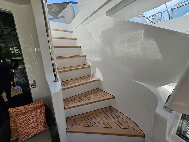 PERSEUS Maiora 36 - staircase to the flybridge PERSEUS Maiora 36 - staircase to the flybridge