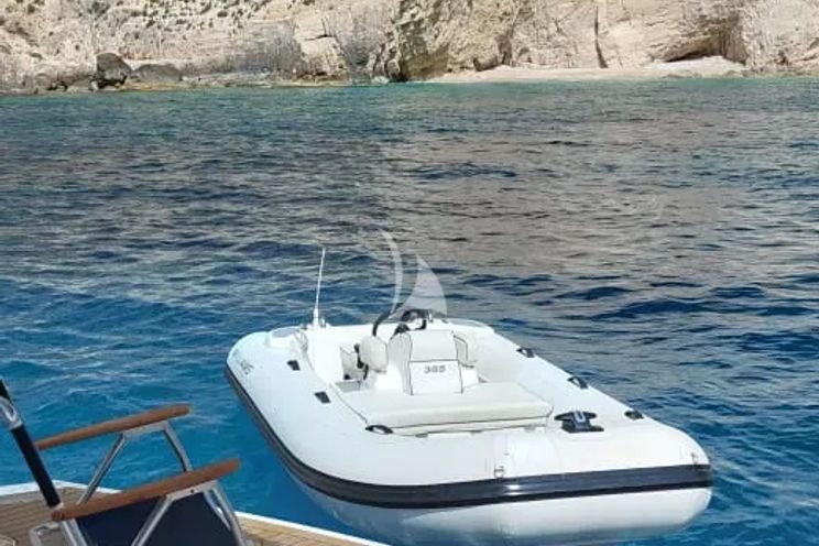 Charter Yacht PHOENIX - Sunseeker Predator 82 - 4 Cabins - Corfu - Kefalonia - Lefkas - Zakynthos - Ionian - Greece