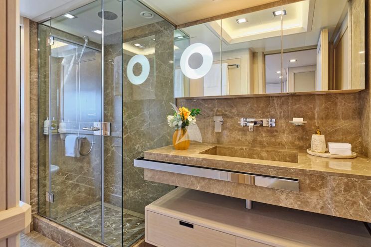 Charter Yacht PHOTON - CRN Ancona 43 - 5 Cabins - Athens - Mykonos - Paros - Cyclades - Greece