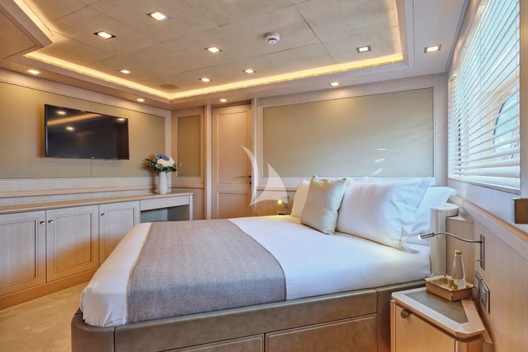 Charter Yacht PHOTON - CRN Ancona 43 - 5 Cabins - Athens - Mykonos - Paros - Cyclades - Greece