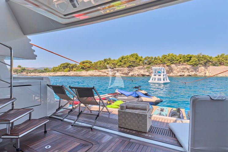 Charter Yacht PHOTON - CRN Ancona 43 - 5 Cabins - Athens - Mykonos - Paros - Cyclades - Greece