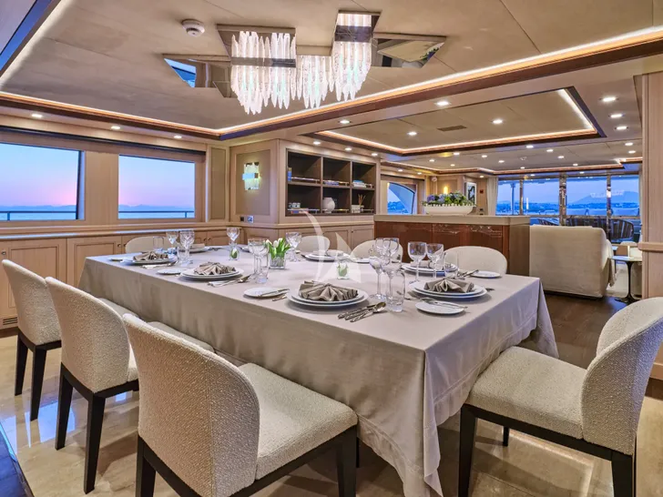 PHOTON CRN Ancona 43 - indoor dining set up PHOTON CRN Ancona 43 - indoor dining set up