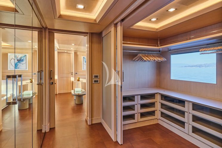 Charter Yacht PHOTON - CRN Ancona 43 - 5 Cabins - Athens - Mykonos - Paros - Cyclades - Greece