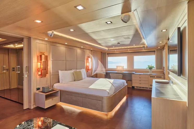 Charter Yacht PHOTON - CRN Ancona 43 - 5 Cabins - Athens - Mykonos - Paros - Cyclades - Greece