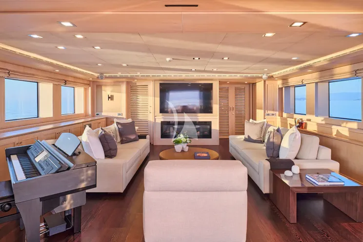 Charter Yacht PHOTON - CRN Ancona 43 - 5 Cabins - Athens - Mykonos - Paros - Cyclades - Greece
