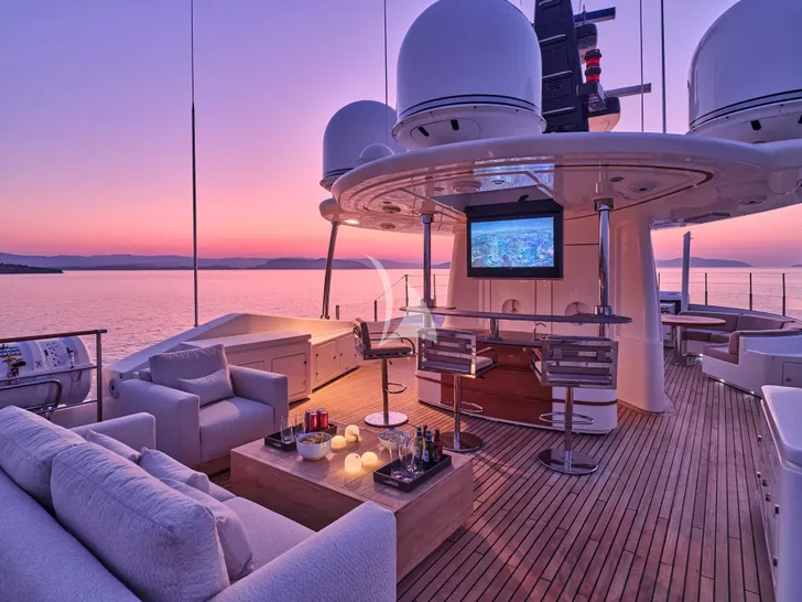 PHOTON CRN Ancona 43 - sundeck bar lounge at night PHOTON CRN Ancona 43 - sundeck bar lounge at night