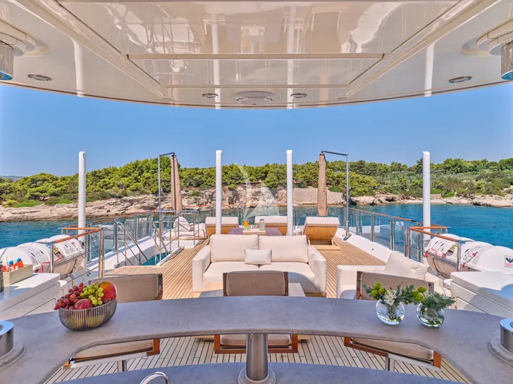 PHOTON CRN Ancona 43 - sundeck bar PHOTON CRN Ancona 43 - sundeck bar