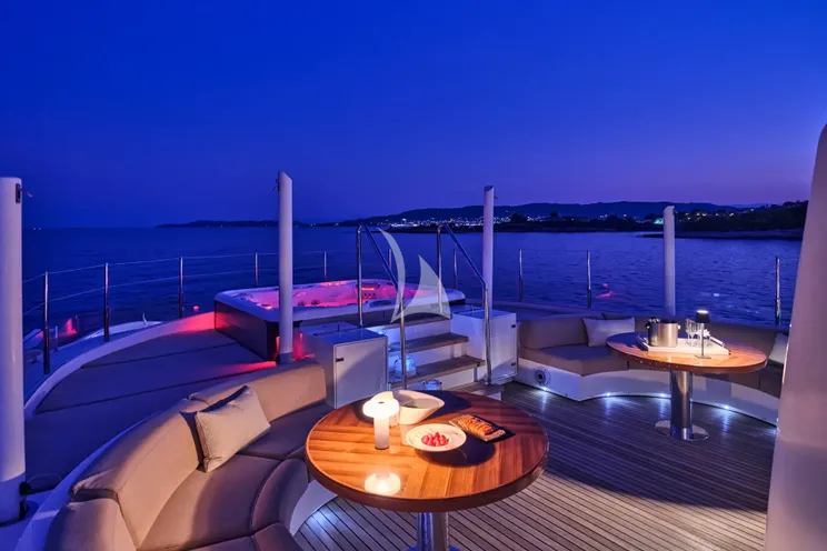 Charter Yacht PHOTON - CRN Ancona 43 - 5 Cabins - Athens - Mykonos - Paros - Cyclades - Greece