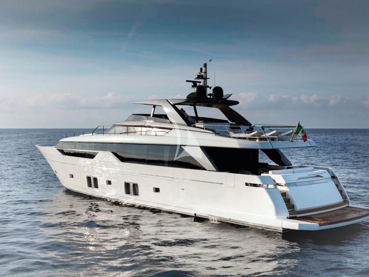 PIOLA Sanlorenzo SL102 Asymmetric - anchored aft shot PIOLA Sanlorenzo SL102 Asymmetric - anchored aft shot