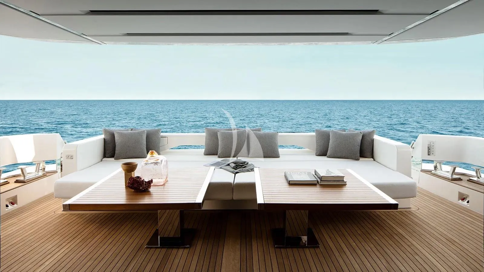 PIOLA Sanlorenzo SL102 Asymmetric - main aft deck