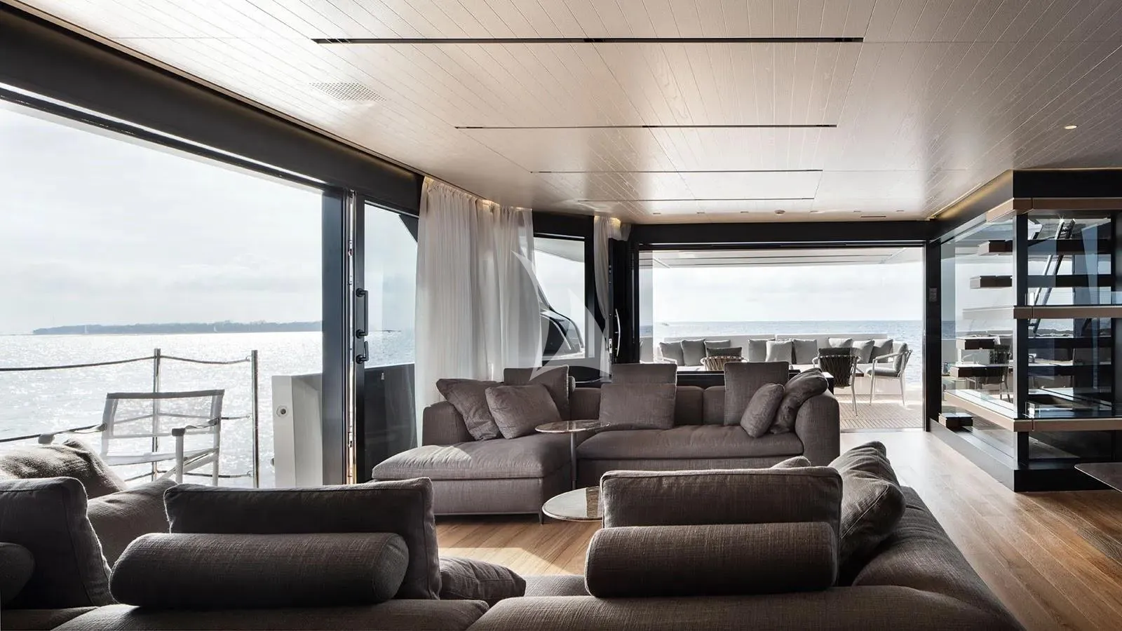 PIOLA Sanlorenzo SL102 Asymmetric - saloon