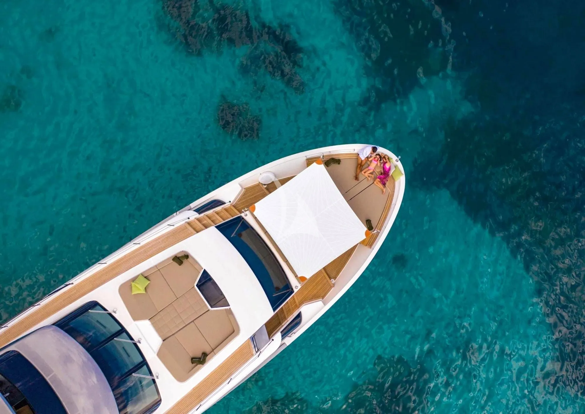 PIOLA Sanlorenzo SL102 Asymmetric - top foredeck shot