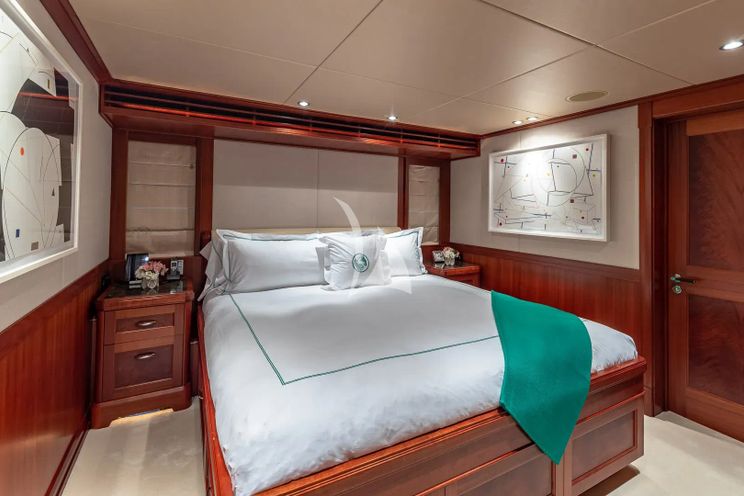Charter Yacht PISCES - Delta Marine 151 - 5 Cabins - Cannes - Nice - Antibes - St Tropez - French Riviera - Monaco