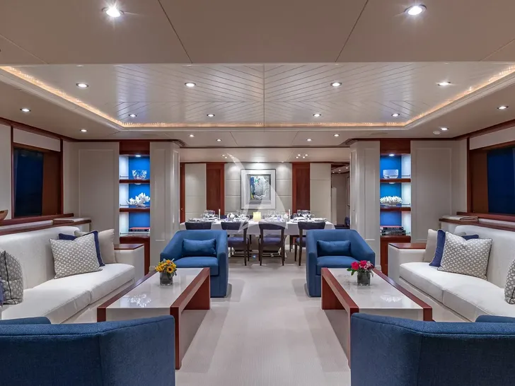 PISCES Delta Marine 151 - main saloon PISCES Delta Marine 151 - main saloon