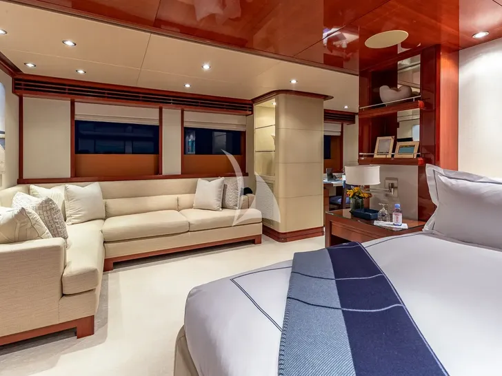 PISCES Delta Marine 151 - master cabin lounge PISCES Delta Marine 151 - master cabin lounge